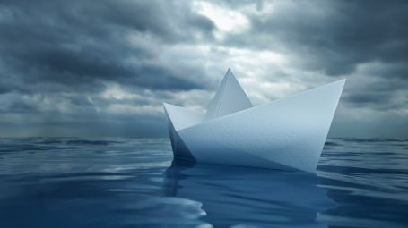 barca carta in mare, acqua