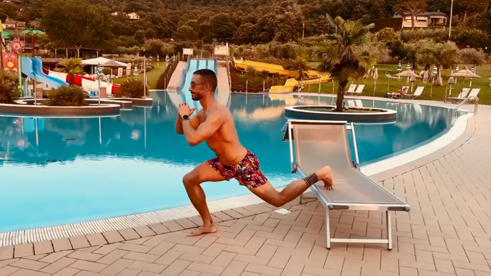 Il Workout con il lettino da fare al mare o in piscina – Video