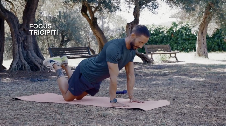 Allenare tutto il corpo senza stressare la schiena – Video