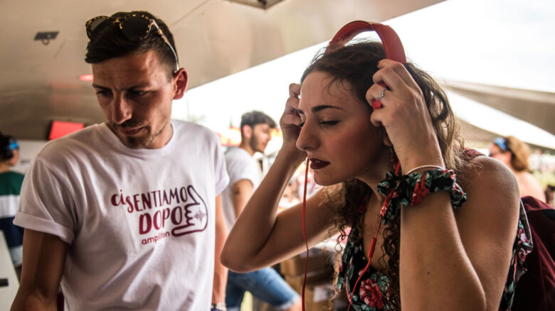Galleria foto 'Listen Responsibly: proteggi il tuo udito adesso, ascoltaci' - foto 2