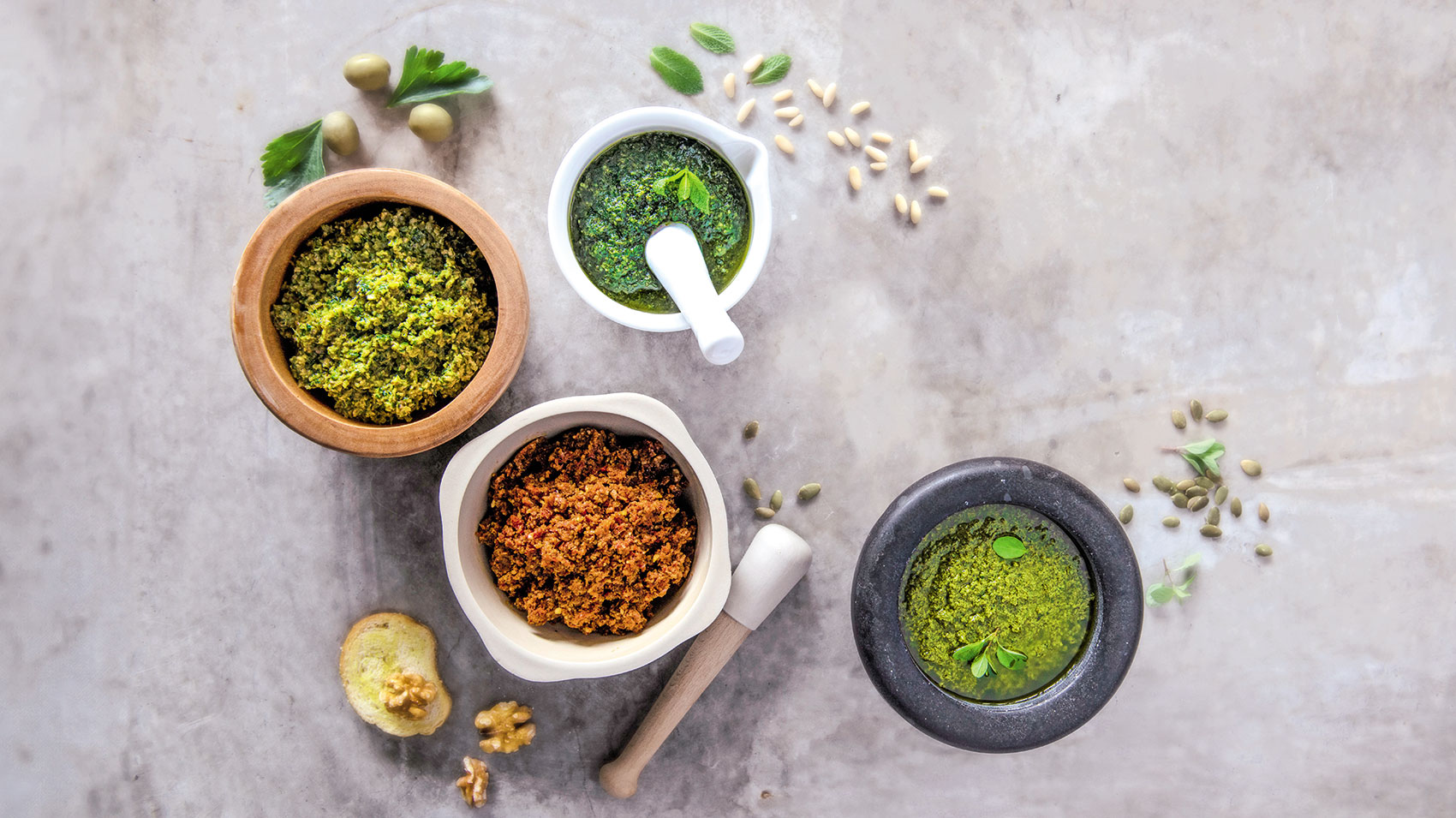 Ricette: pesto alla genovese e le sue varianti Ricette: pesto alla genovese e le sue varianti
