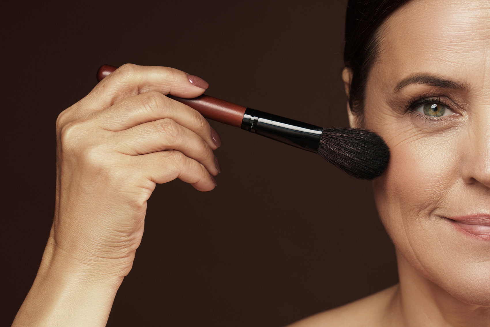 Make up dopo i 50 anni: il trucco per riavere uno sguardo fresco