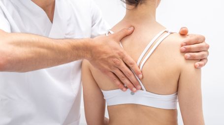scoliosi, schiena, osteopata
