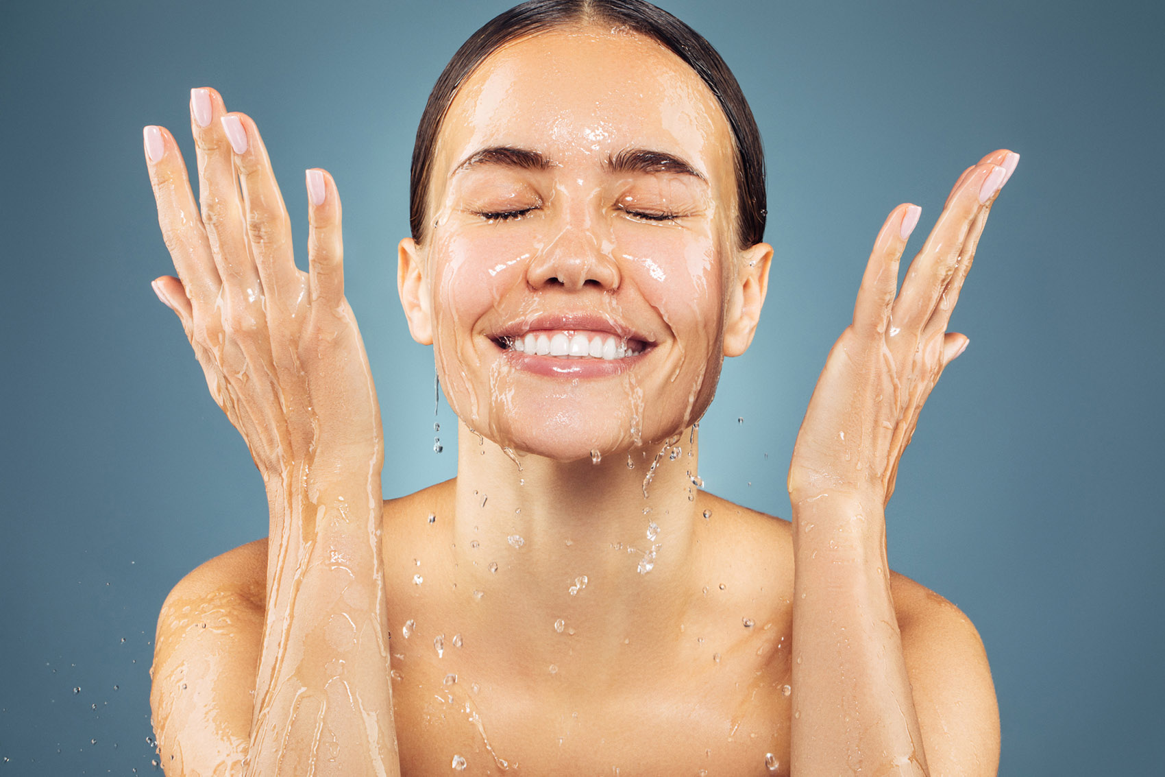 Skincare: la giusta dose di cure quotidiane per la pelle a seconda dell’età