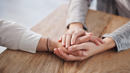 tatto, mani, compassione, affetto, amore, abbraccio