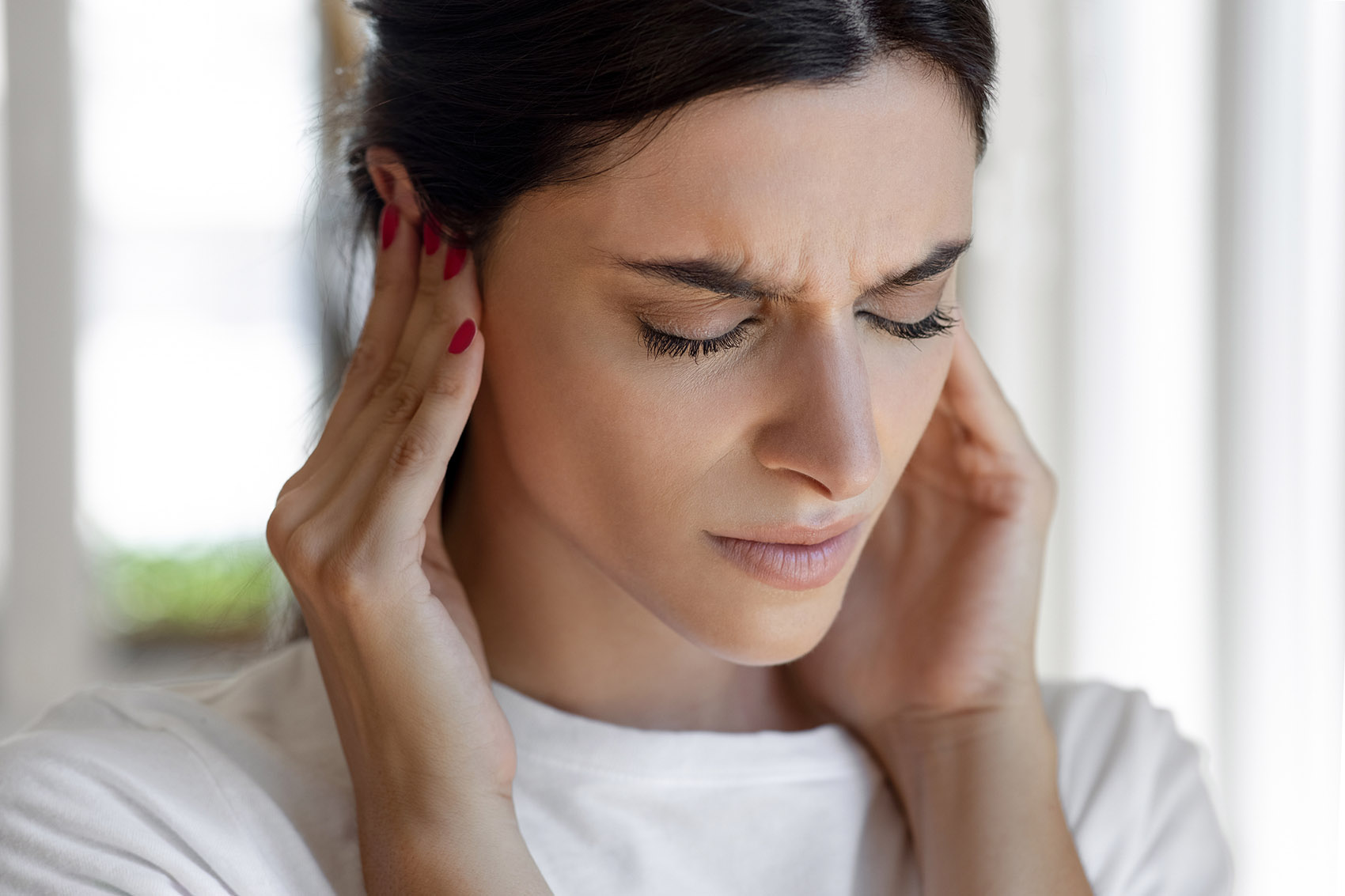 Acufeni, quei fischi nelle orecchie: cause, diagnosi, cure