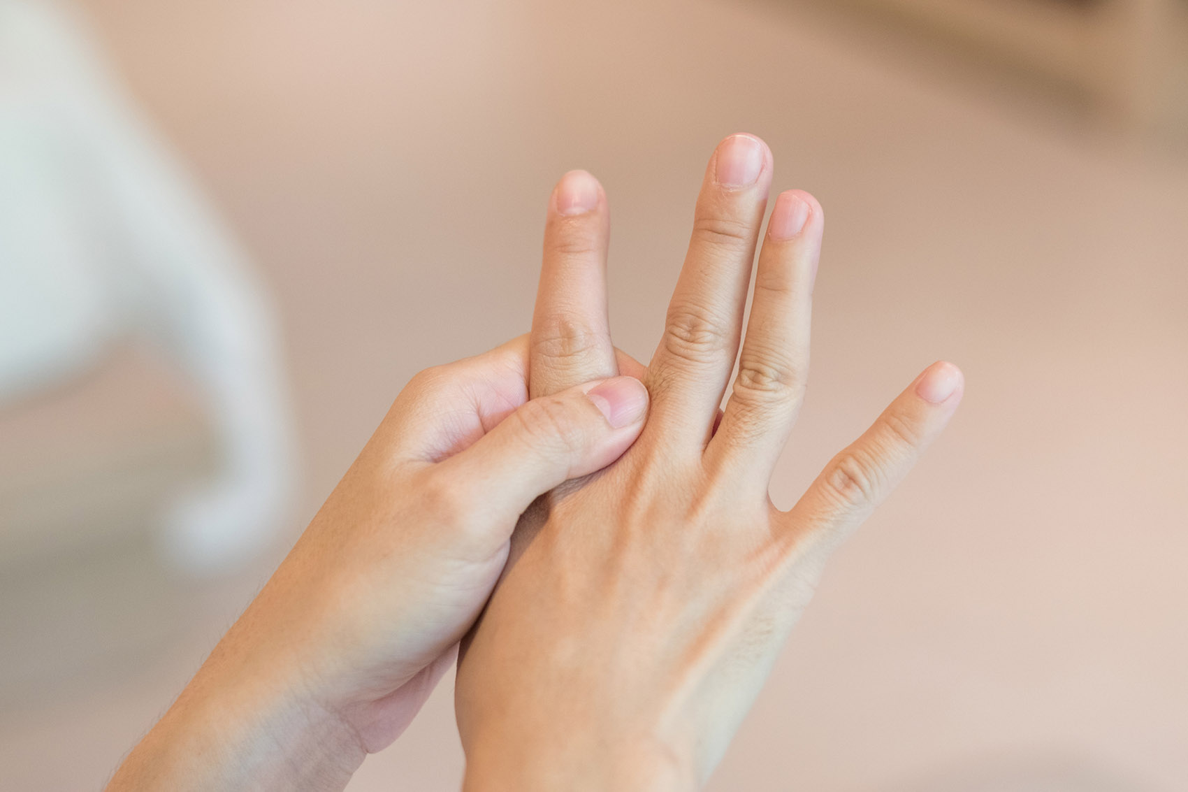 Neuropatia delle piccole fibre: cos’è, sintomi, cause, terapie