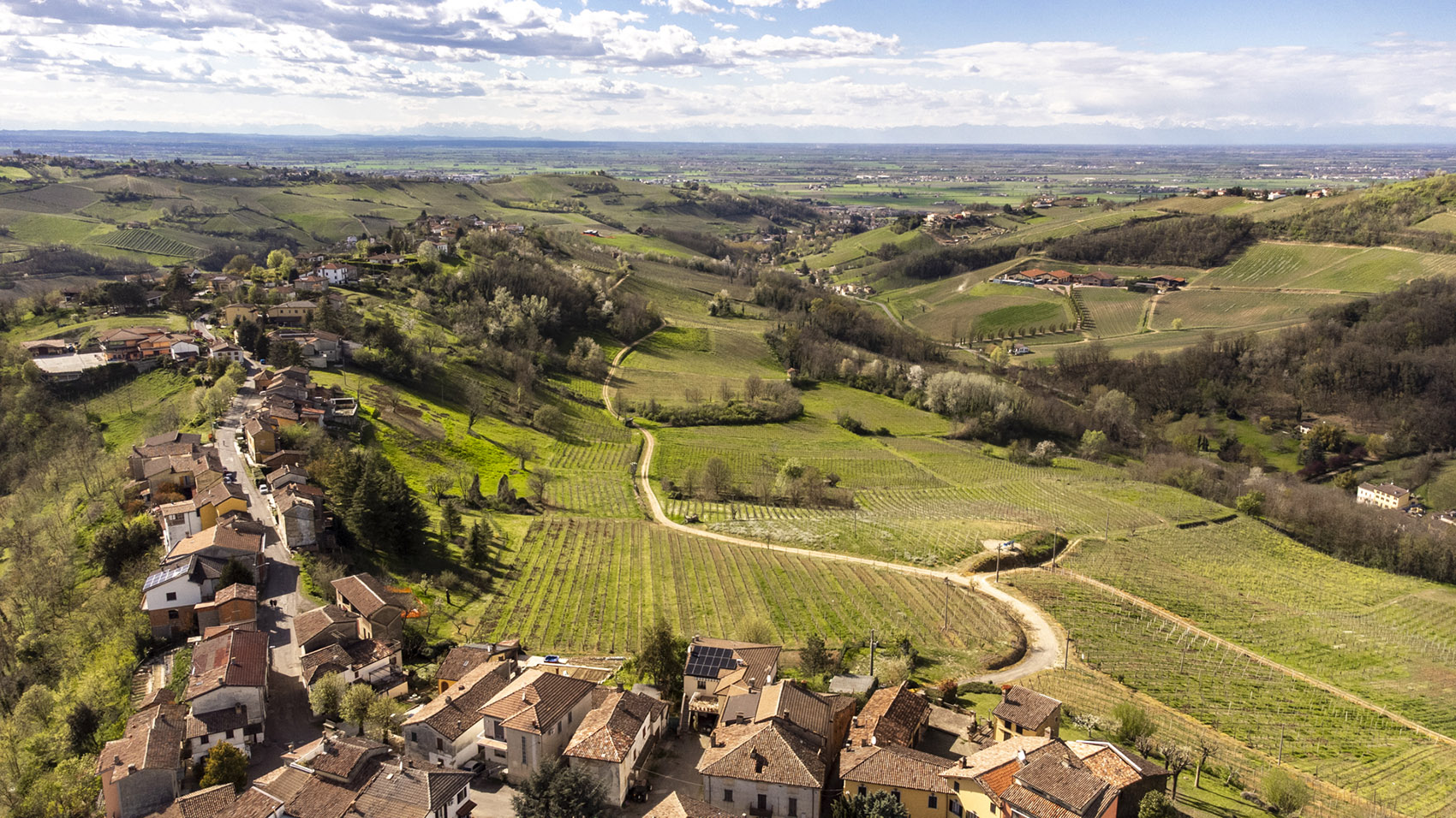 Il glamping, il reality show olandese: la rinascita di un borgo pavese Il glamping, il reality show olandese: la rinascita di un borgo pavese