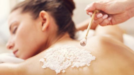trattamenti spa, sale, bellezza, esfoliazione