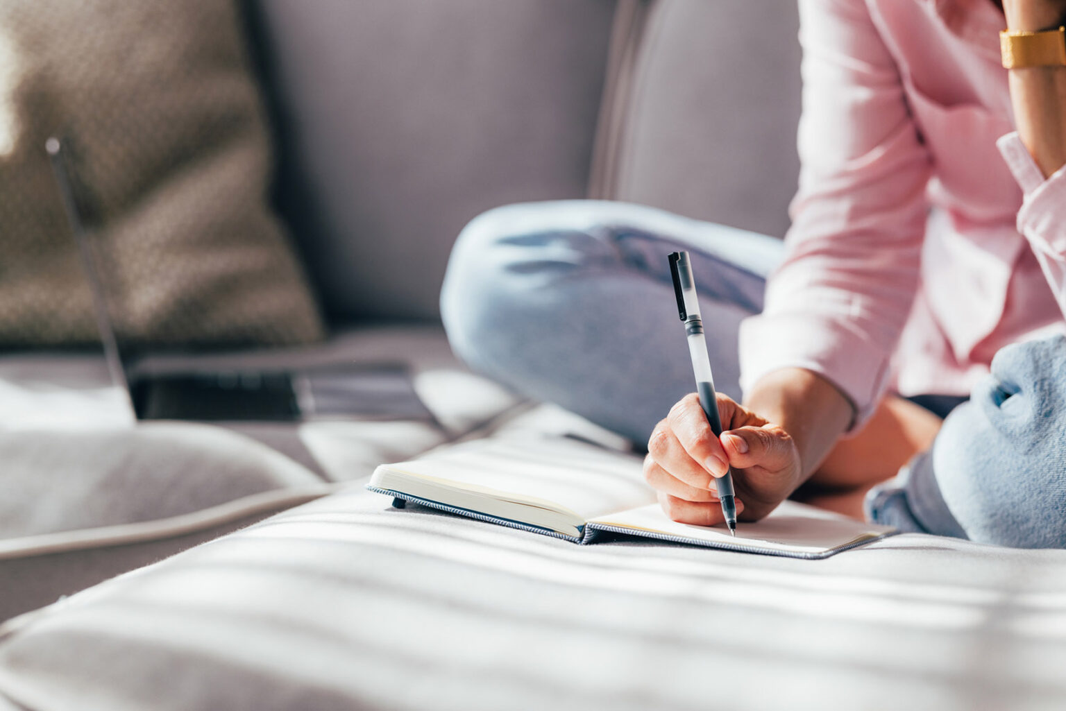 Journaling: come iniziare, perché tenere un diario fa stare meglio