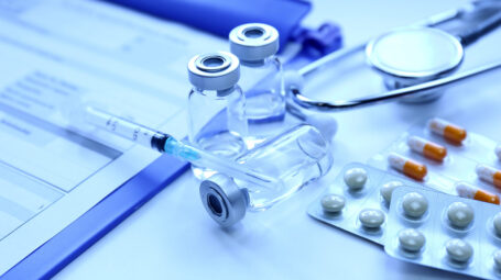 medicinali, siringa, farmaci, stetoscopio