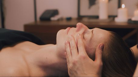 Kobido, il massaggio giapponese che studia il viso