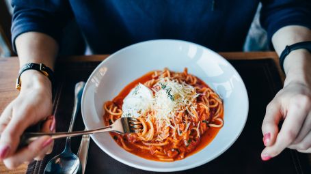 piatto di posta, spaghetti con pomodoro