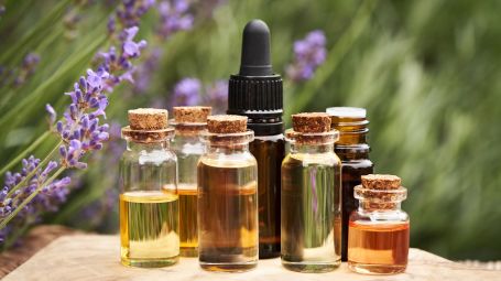Oli essenziali, come usarli come cosmetici