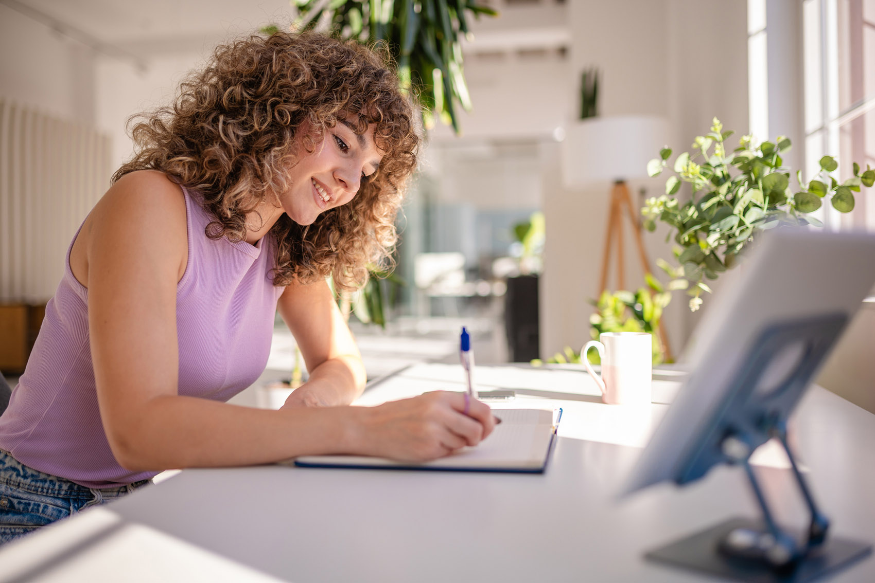 Decluttering mentale: come liberarsi dal sovraccarico cognitivo Decluttering mentale: come liberarsi dal sovraccarico cognitivo