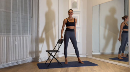 Il workout total body con una sedia – Video