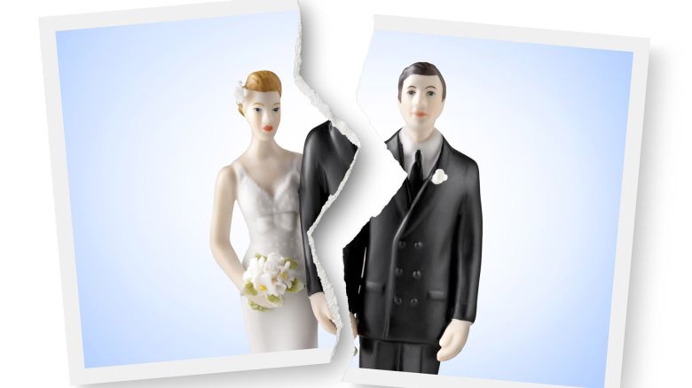 Amore finito: serve buttare via regali e ricordi?