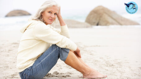 donna matura, menopausa, mare, inverno