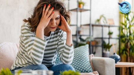 Menopausa indotta: sintomi, rischi, come affrontarla