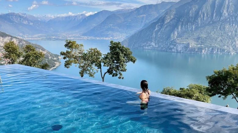 Piscine calde in Italia: 10 destinazioni per un viaggio tra relax e panorami mozzafiato
