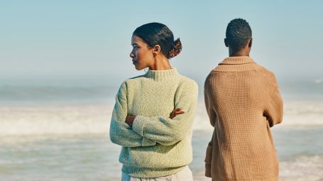 Banksying, l’abbandono silenzioso che lascia ferite profonde