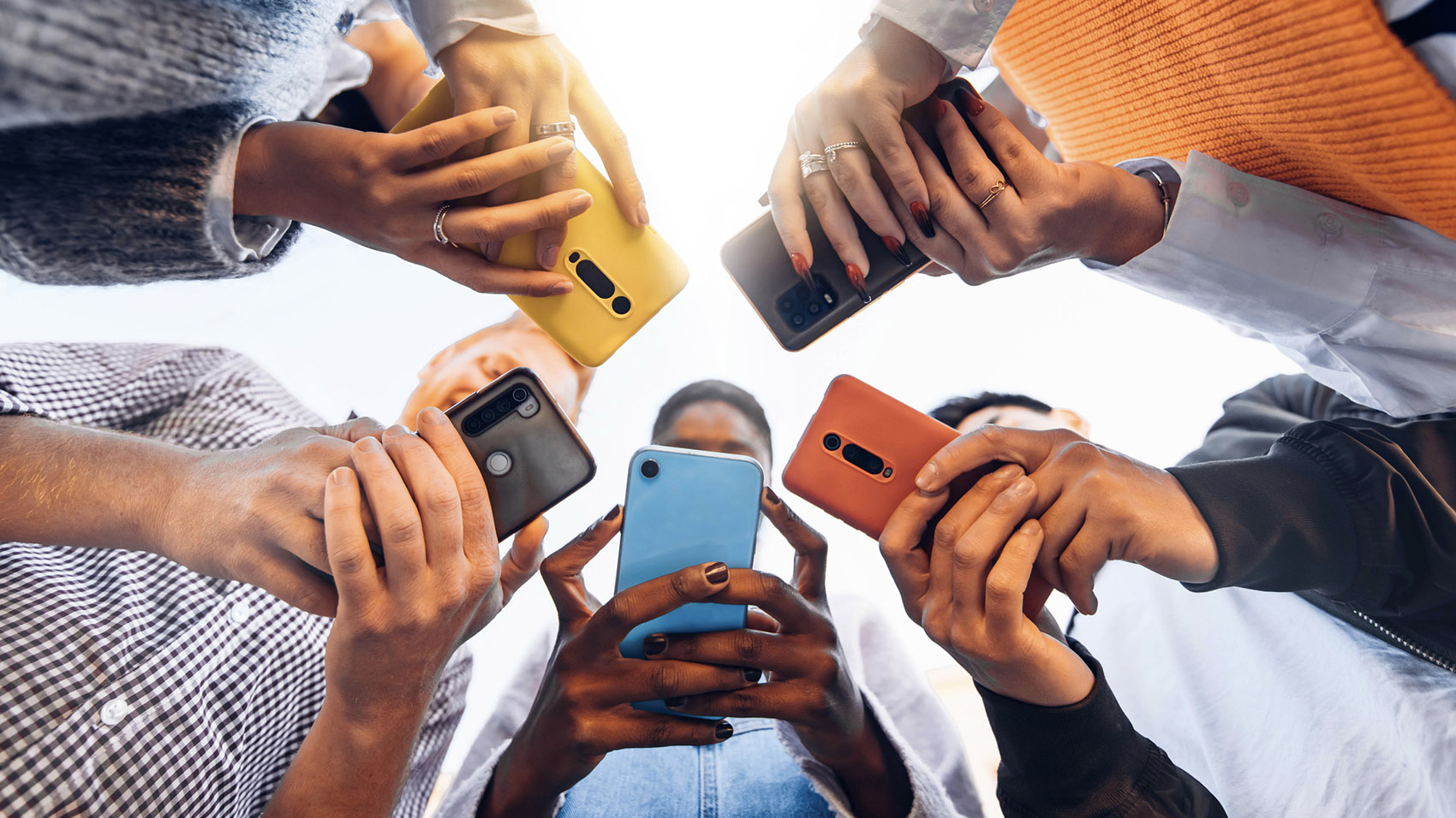 Oltre la tecnofobia: come vivere consapevolmente l’era digitale Oltre la tecnofobia: come vivere consapevolmente l’era digitale