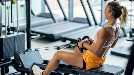 Tabata fitness, benefici e rischi dell’allenamento brucia grassi da 4 minuti