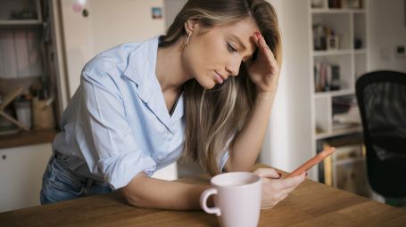 Haunting: cos’è e come difendersi dalle tracce digitali dell’ex