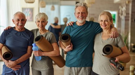 Over 50, i rischi dello yoga se praticato con superficialità