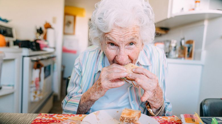Longevità, come nasce (o muore) una blue zone
