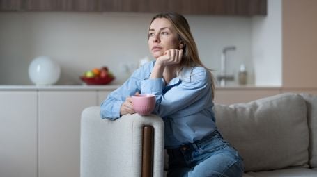 Rimuginio mentale: come uscire dal labirinto dei pensieri ossessivi