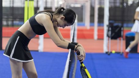 Tennis e padel: dolore all’anca? Le cause e come intervenire – Video
