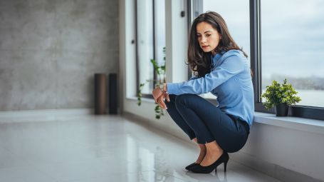 Quiet cracking: quando la produttività sul lavoro nasconde l’esaurimento silenzioso