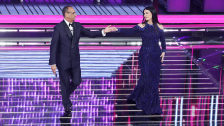 Laura Pausini, in forma dopo i 50: via i chili di troppo (e i falsi amici)