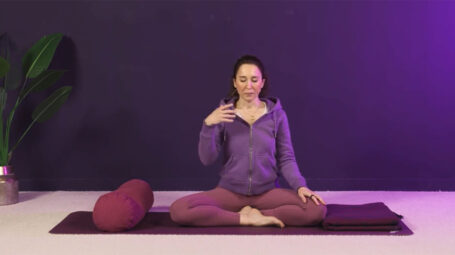 Yoga Nidra: gli esercizi di meditazione per rigenerarti – Video