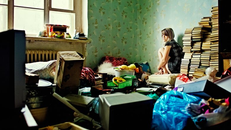 Disposofobia: quando accumulare diventa patologico e isola dagli altri