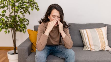 Naso rosso e dolorante? Che cos’è la vestibolite nasale, cause e cura