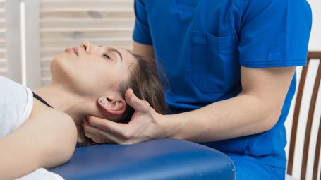 Mal di testa frequente? Curalo col Metodo Watson (senza farmaci)