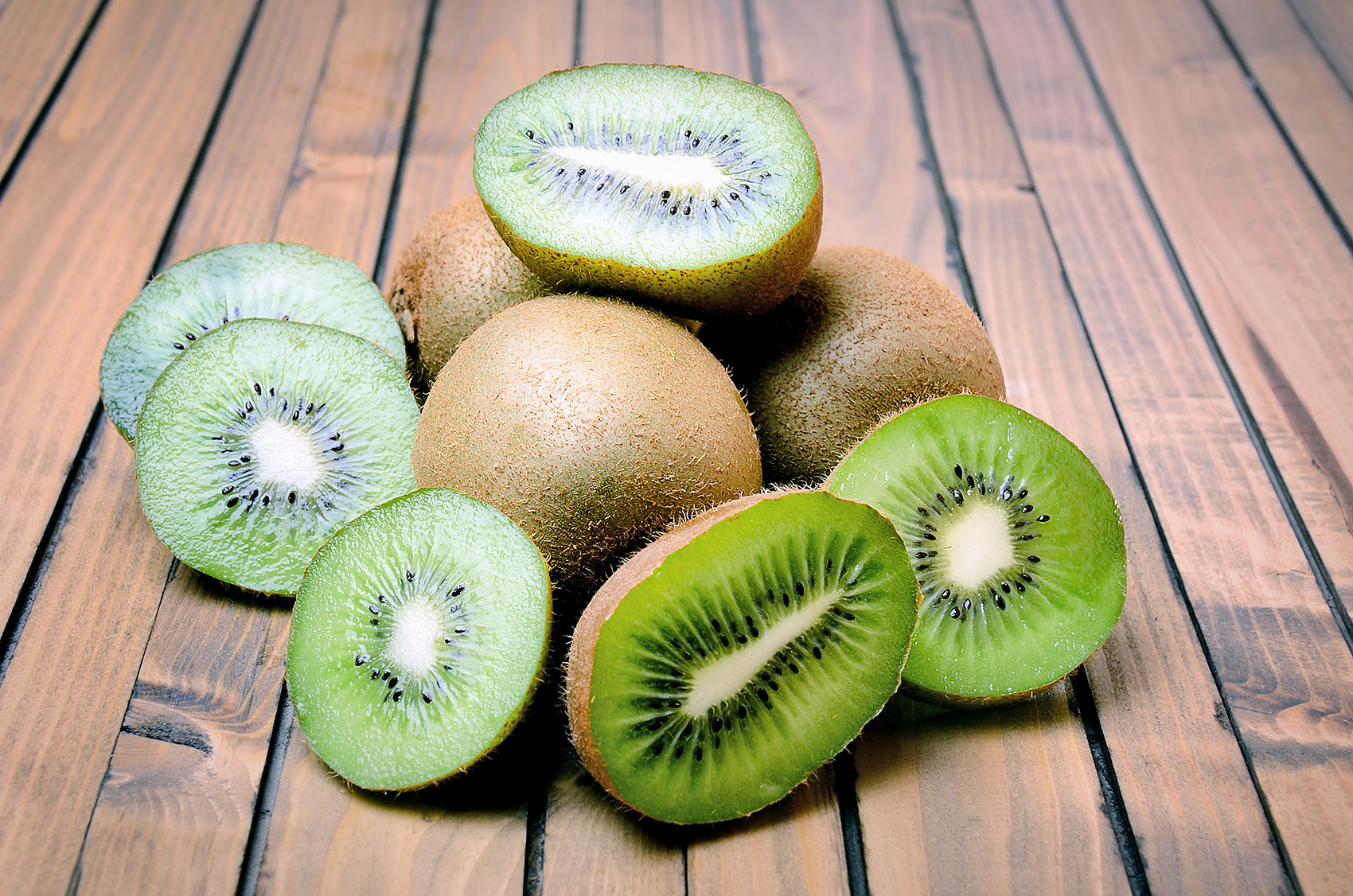 Stitichezza cronica: bastano 2 kiwi al giorno? Ecco le nuove linee guida