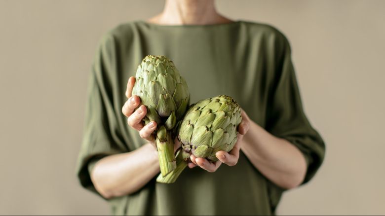 Carciofi, meglio crudi o cotti? Il segreto per non perdere la cinarina e depurarsi
