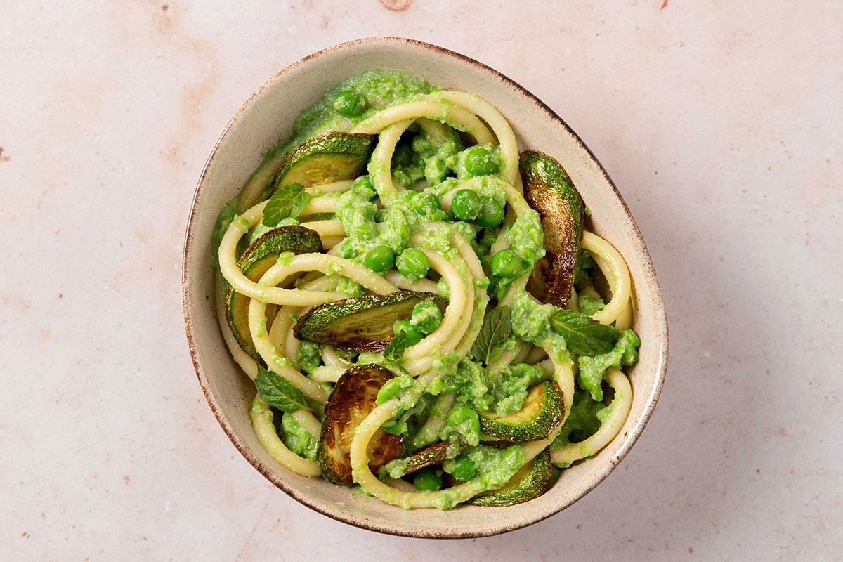 3 ricette sane (e vegetali) pronte in pochissimo tempo, spendendo meno di 1,50 euro a piatto 3 ricette sane (e vegetali) pronte in pochissimo tempo, spendendo meno di 1,50 euro a piatto