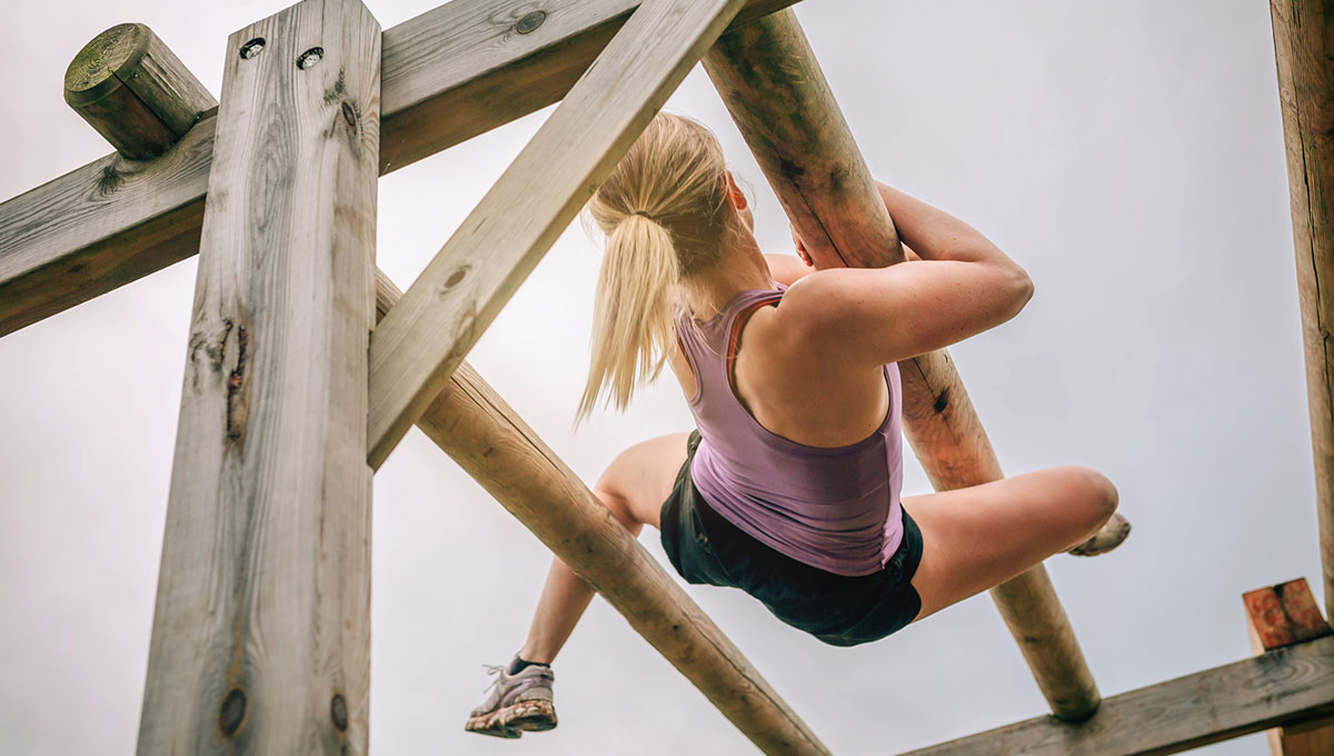OCR, la corsa a ostacoli tra tunnel e wall climb che diverte anche le donne (e fa bruciare 700 calorie in 1 ora) OCR, la corsa a ostacoli tra tunnel e wall climb che diverte anche le donne (e fa bruciare 700 calorie in 1 ora)