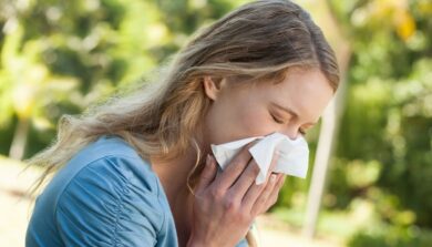 Con il caldo il sangue dal naso è più frequente: perché succede e quando non va ignorato