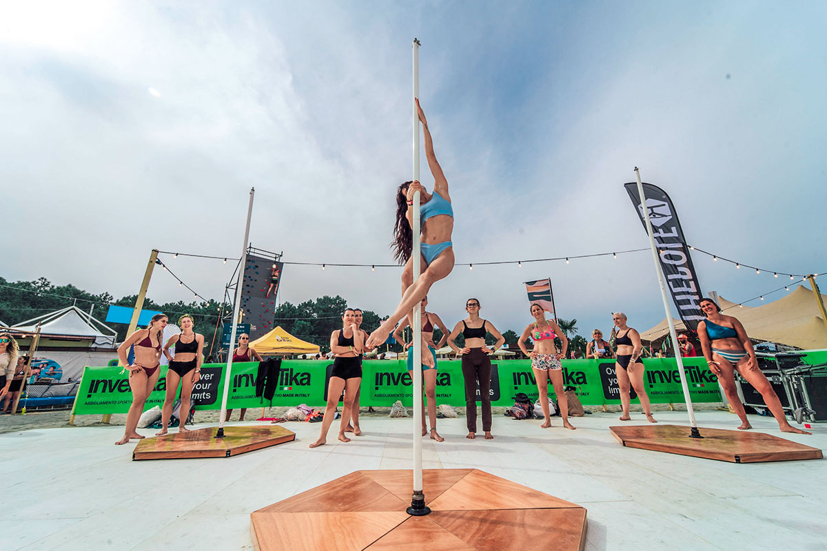 Kalemana Festival: yoga all’alba, musica e mare. Partecipa anche tu con noi!