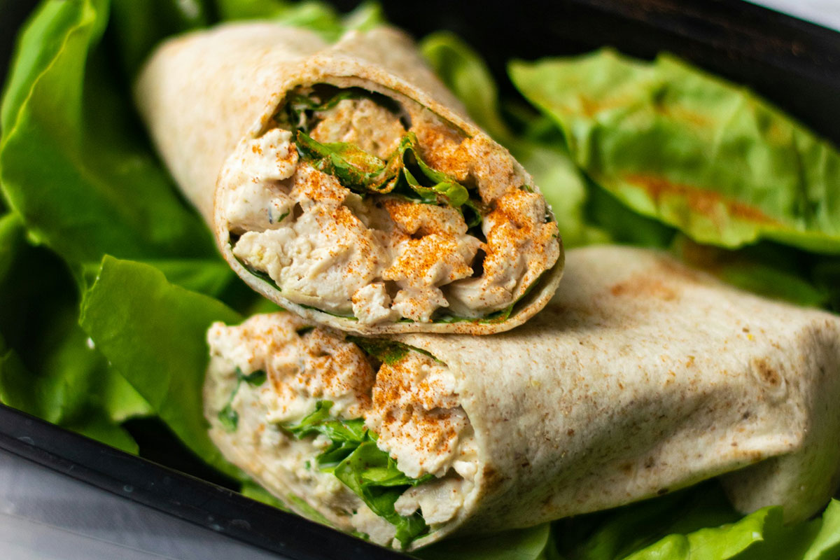Pranzo al sacco o in spiaggia? Attenta ai finti piatti light: ecco i trucchi per un picnic leggero davvero Pranzo al sacco o in spiaggia? Attenta ai finti piatti light: ecco i trucchi per un picnic leggero davvero