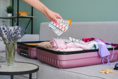 Farmaci da portare in vacanza: il kit indispensabile per i disturbi estivi