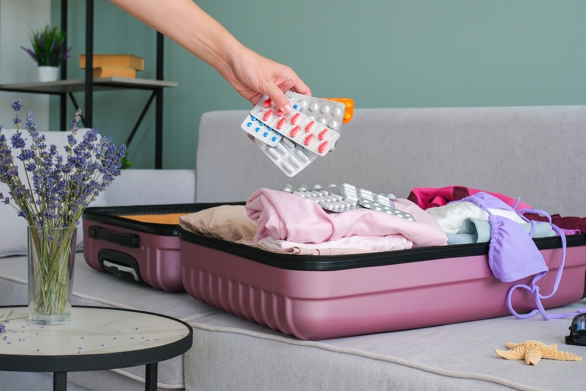 Farmaci da portare in vacanza: il kit indispensabile per i disturbi estivi Farmaci da portare in vacanza: il kit indispensabile per i disturbi estivi