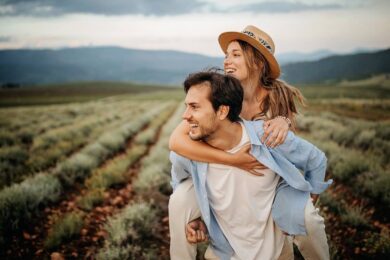 Wildflowering: scopri l’arte di lasciare che l’amore fiorisca spontaneamente