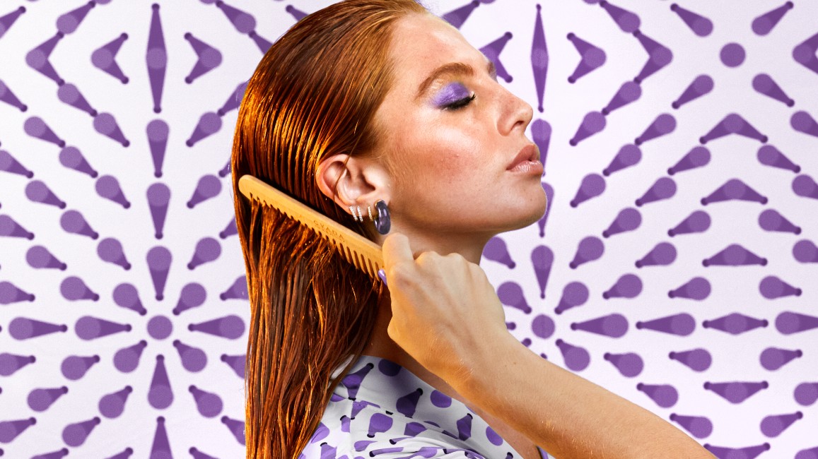 Pettinare i capelli da bagnati, l’errore che facciamo tutti Pettinare i capelli da bagnati, l’errore che facciamo tutti