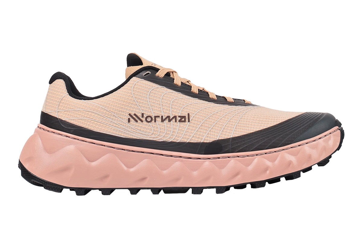 Voglia di cammino? Scarpe da walking: i 4 modelli migliori per piedi in salute (testati dalle esperte)